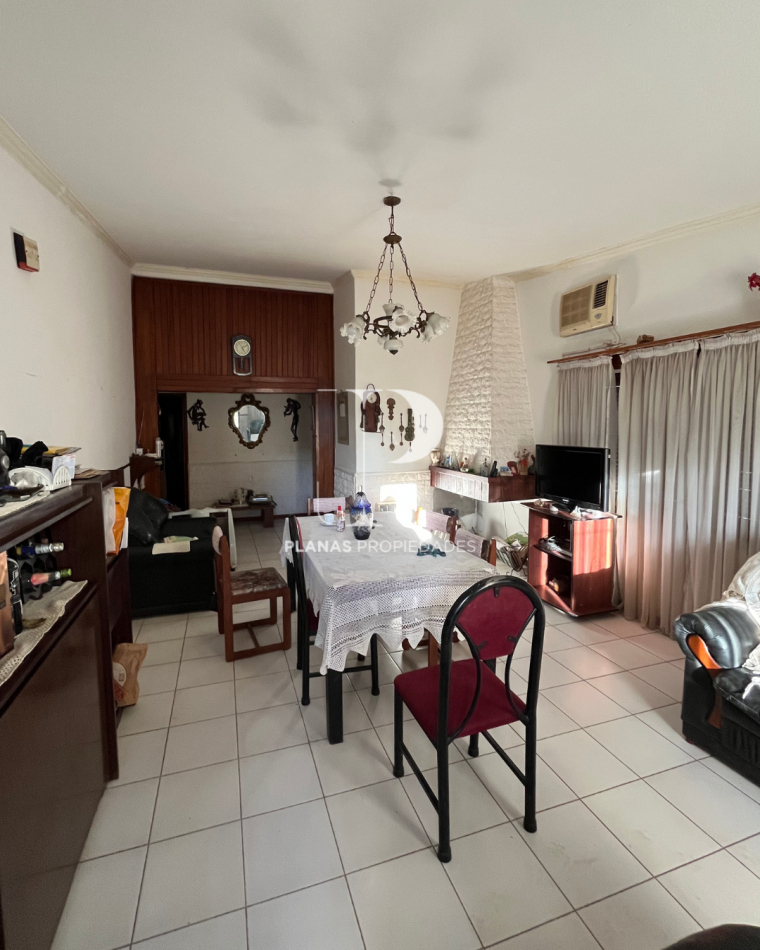 EN VENTA CASA 3 DORMITORIOS JORGE NEWBERY