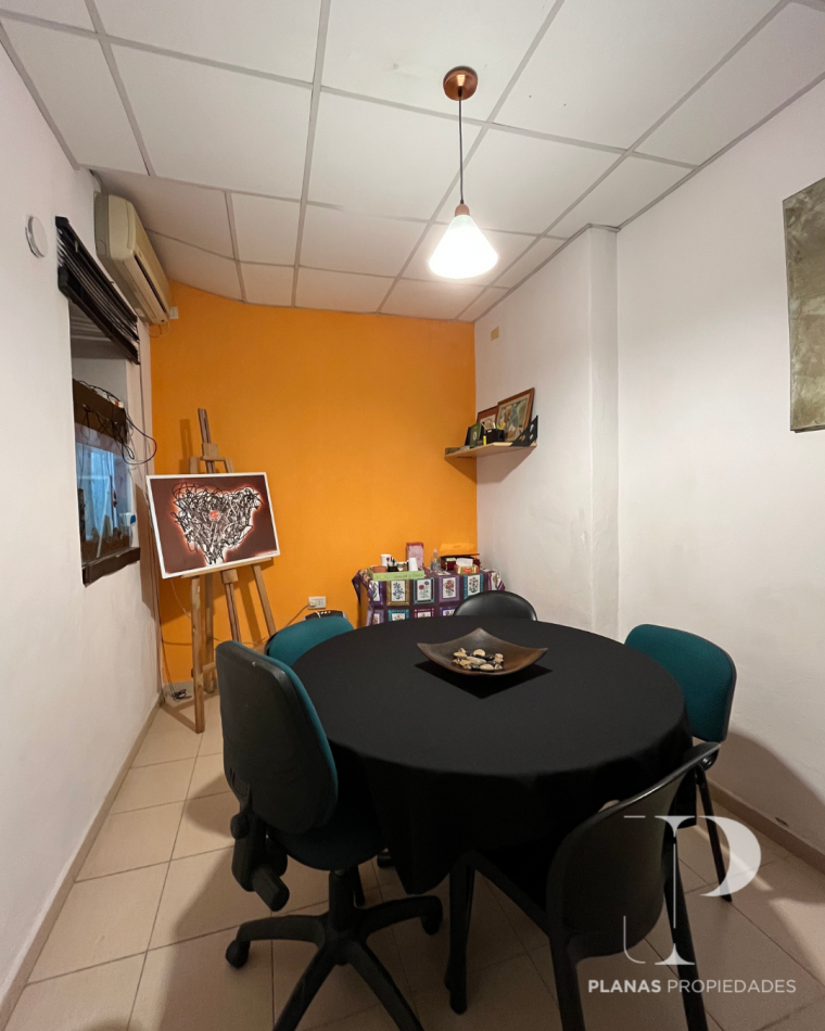 EN VENTA LOCAL COMERCIAL ZONA CENTRO