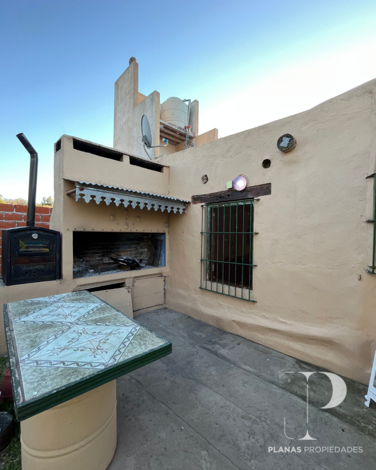 SE VENDE QUINTA EN SAUCE MONTRULL