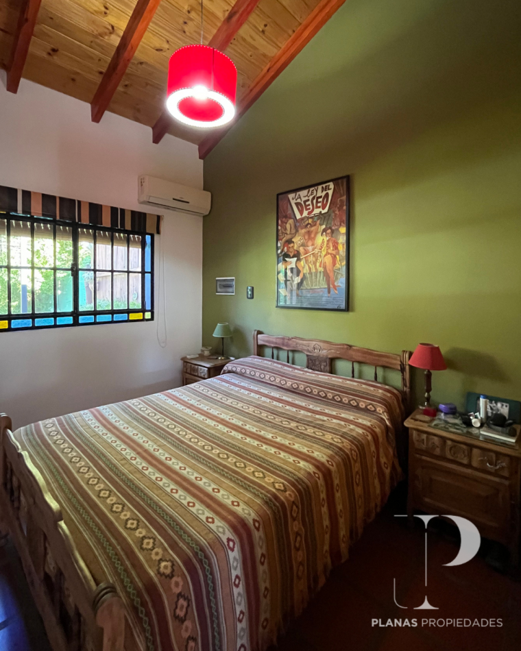 SE VENDE CASA 2 DORMITORIOS, ZONA TOMA NUEVA