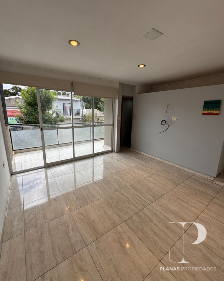 SE ALQUILA MODERNO DUPLEX EN ZONA ZANNI