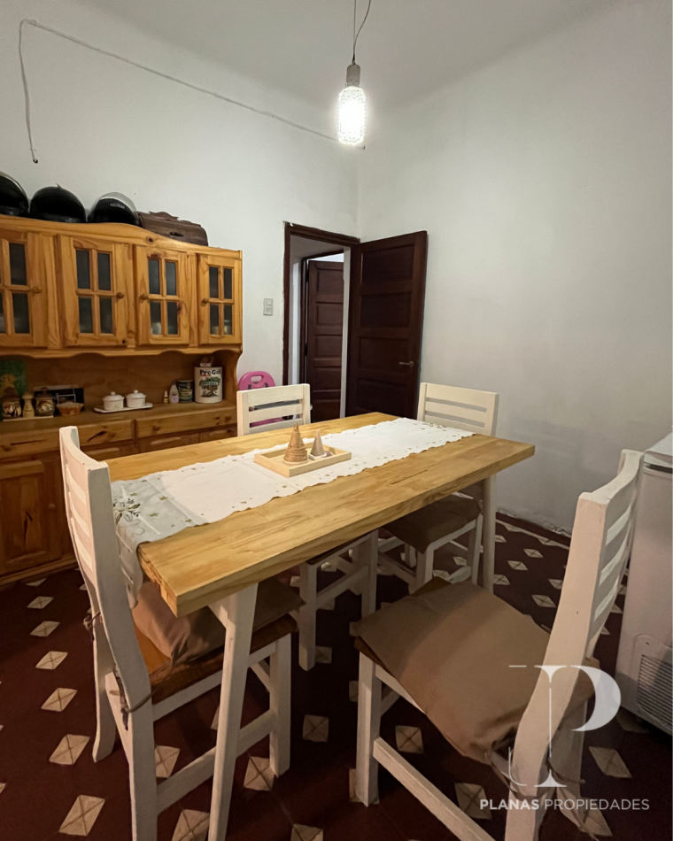 SE VENDE CASA - ZONA SANTA TERESITA