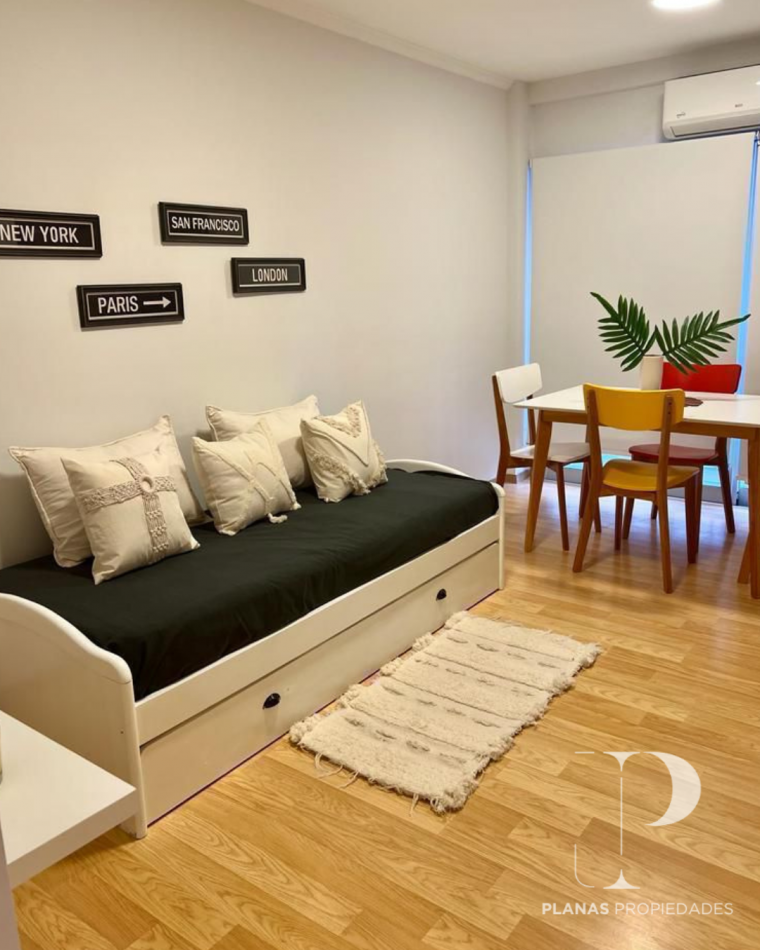 SE ALQUILA DEPARTAMENTO 1 DORMITORIO AMOBLADO ZONA PARQUE - 1o Piso