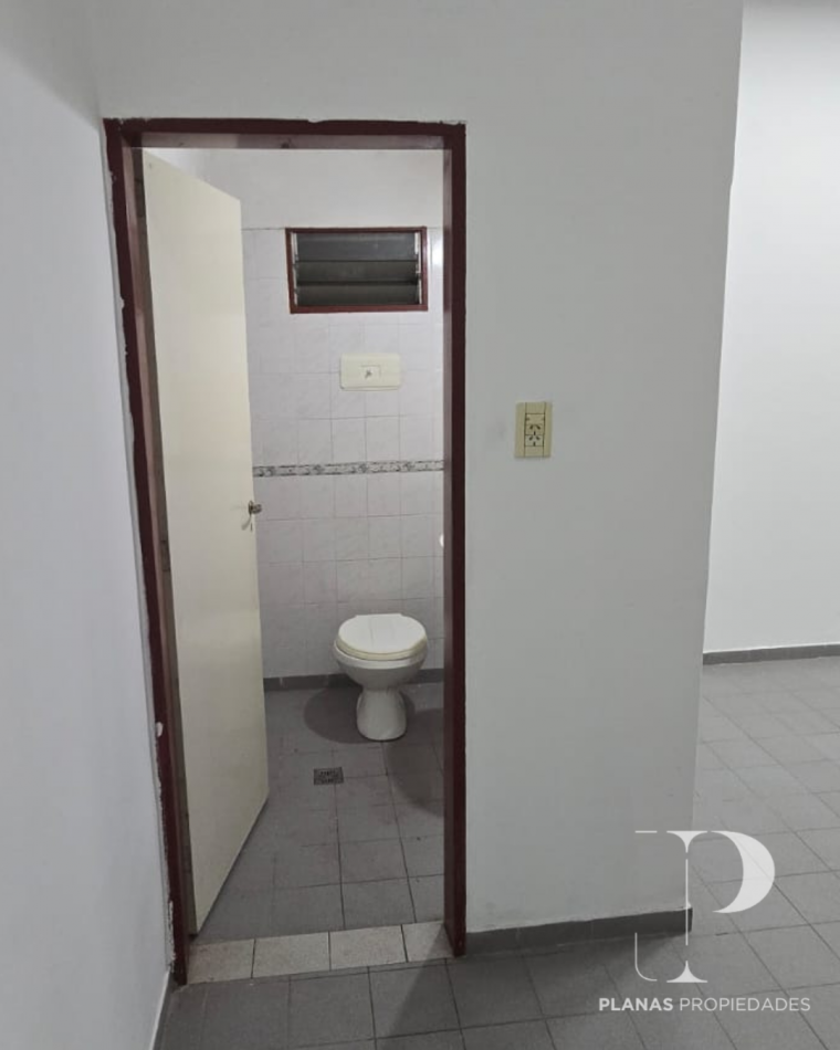 ALQUILO LOCAL COMERCIAL - ZONA CENTRO