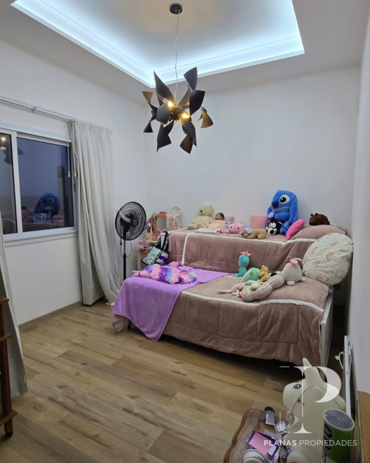 Se vende hermosa casa en Colonia Ensayo, construida con materiales de primera calidad en 1250mts2, a solo una cuadra de la Ruta 11.
