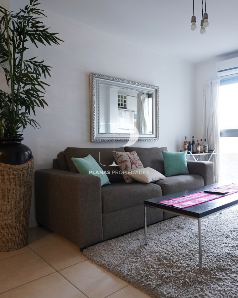 EN VENTA HERMOSO DEPARTAMENTO ZONA CENTRO