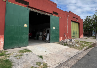  BAJAMOS EL PRECIO! VENTA DOS GALPONES A METROS DE AVENIDA DE LAS AMERICAS
